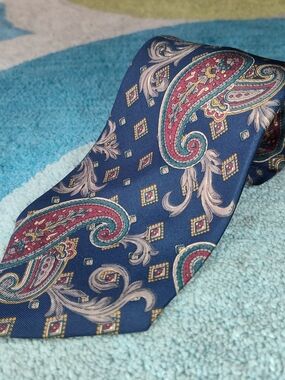 Bill Blass Silk Tie Paisley Blue Red Green Made In USA Vintage Classic 90s